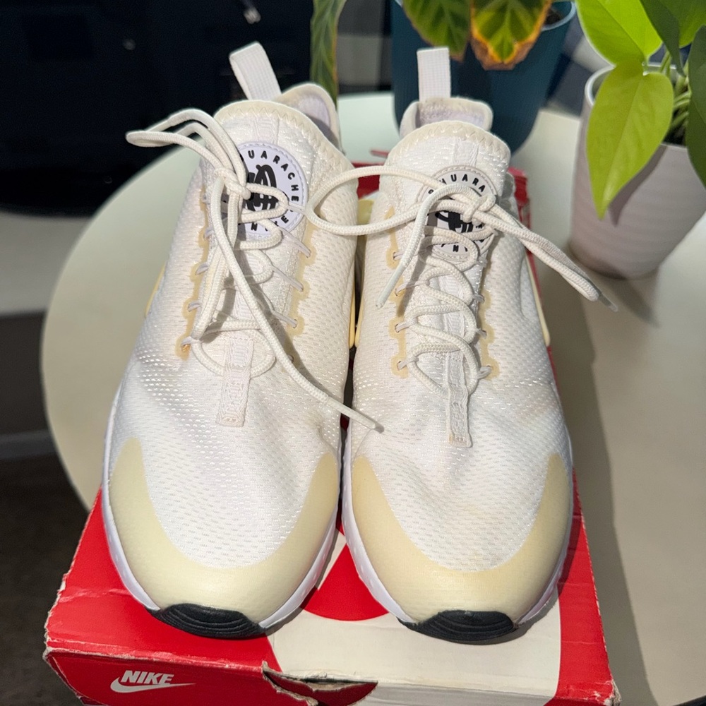 Nike Air Huarache Run Ultra‎ 
Athletic Shoes